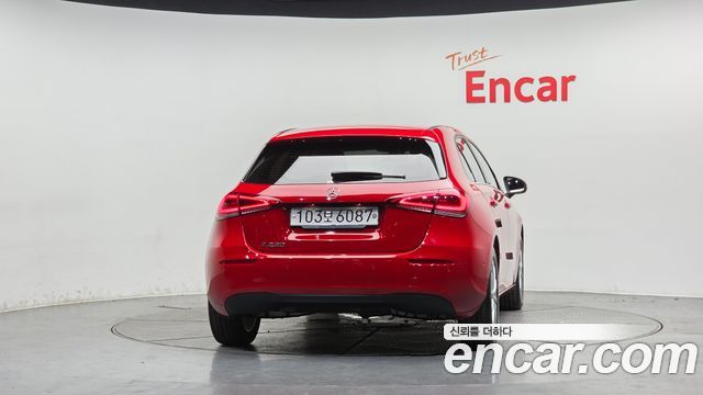 Mercedes-Benz A-Class 2019 — photo 4