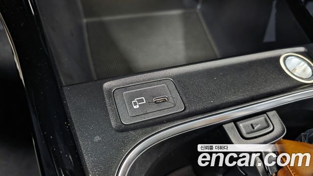 Mercedes-Benz A-Class 2019 — photo 28