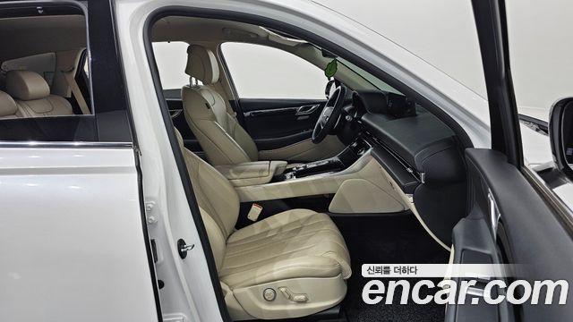 Genesis GV80 2020 — photo 17