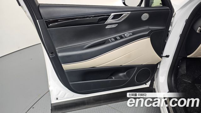 Genesis GV80 2020 — photo 14