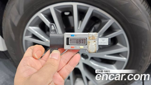 Genesis GV80 2020 — photo 31