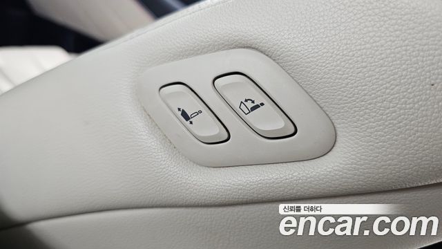 Genesis GV80 2020 — photo 32