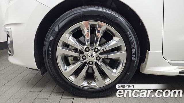 Kia Canival 2018 — photo 5