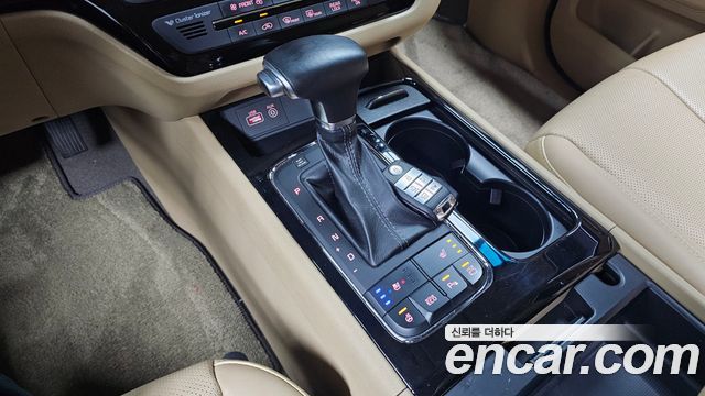 Kia Canival 2018 — photo 12