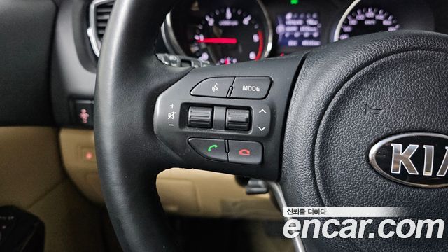 Kia Canival 2018 — photo 23