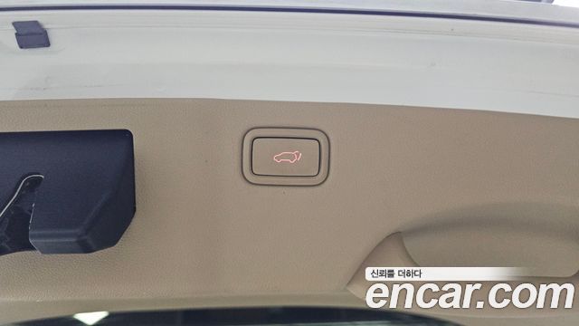 Kia Canival 2018 — photo 24