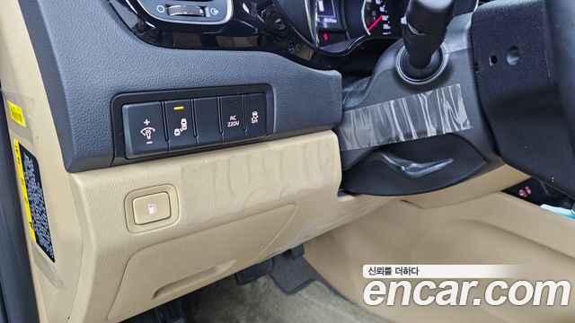 Kia Canival 2018 — photo 28