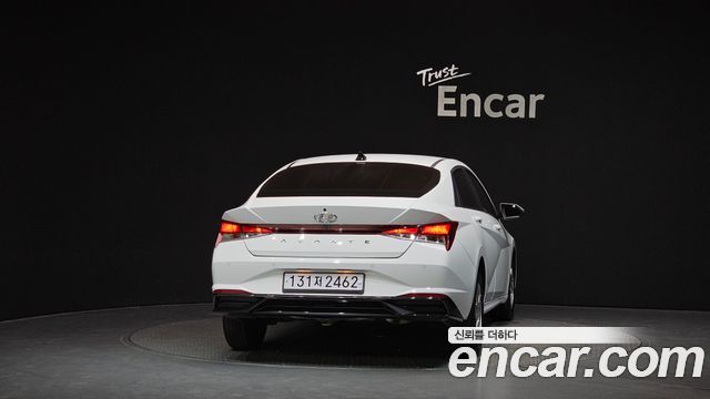 Hyundai AVANTE 2023 — photo 4
