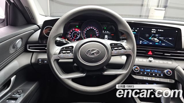 Hyundai AVANTE 2023 — photo 18
