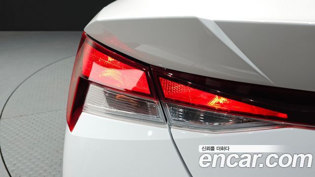 Hyundai AVANTE 2023 — photo 9