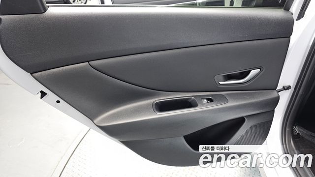 Hyundai AVANTE 2023 — photo 15