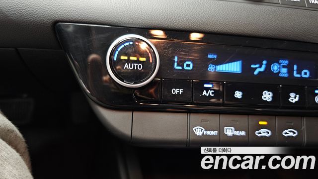Hyundai AVANTE 2023 — photo 30