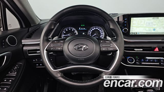 Hyundai Sonata 2022 — photo 18