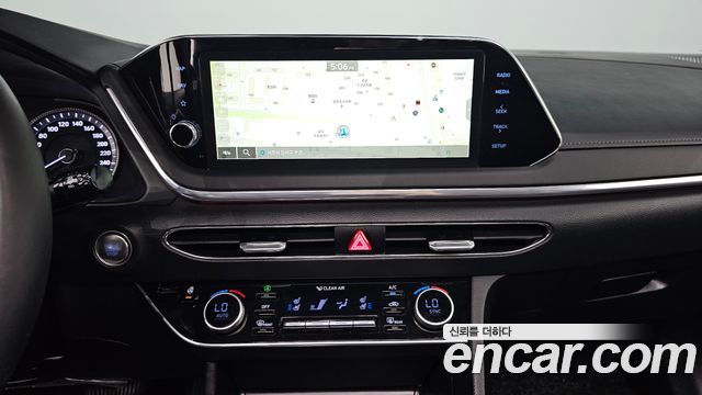 Hyundai Sonata 2022 — photo 19