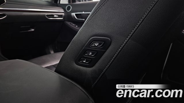 Hyundai Sonata 2022 — photo 21