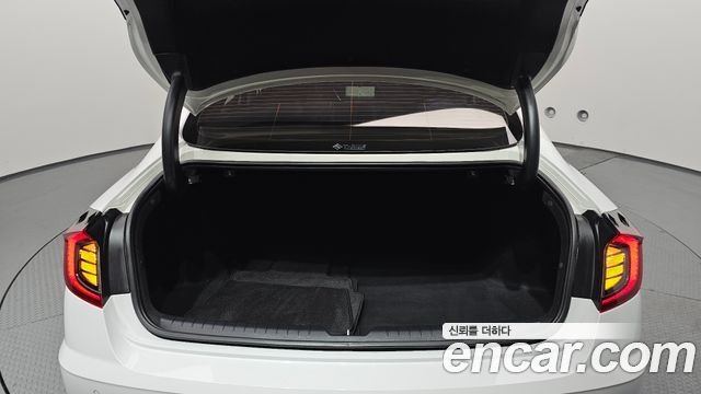 Hyundai Sonata 2022 — photo 26