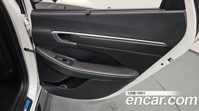Hyundai Sonata 2022 — photo 15