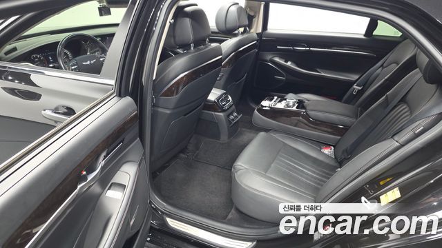 Genesis G90 2019 — photo 11