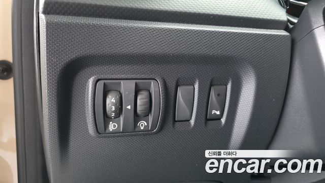 Renault Korea QM3 2015 — photo 13