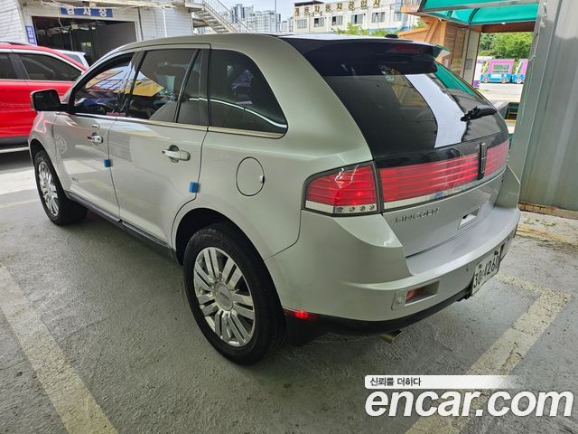 Lincoln MKX 2010 — photo 4