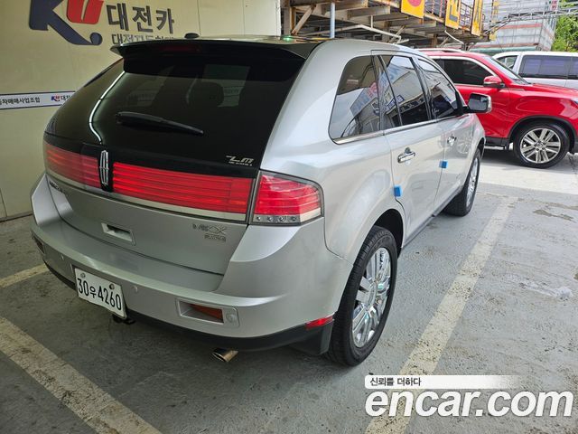Lincoln MKX 2010 — photo 6