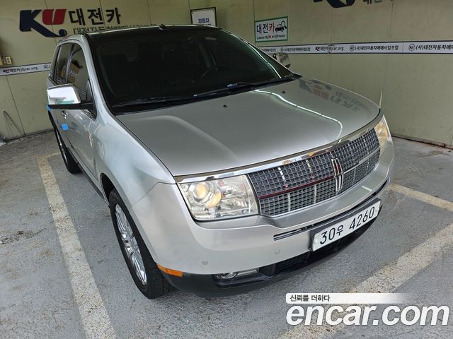 Lincoln MKX 2010 — photo 8