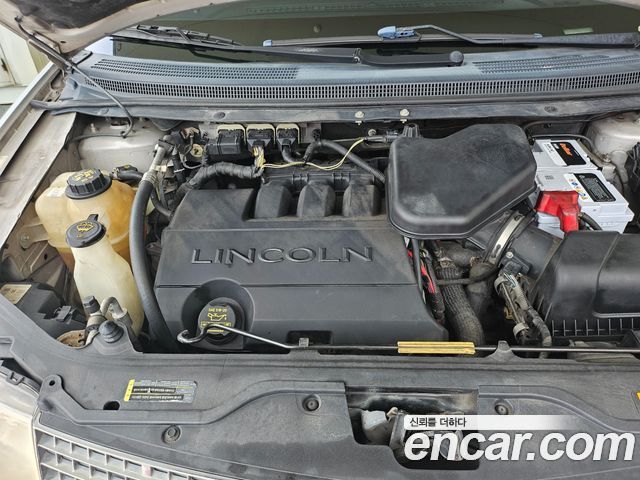 Lincoln MKX 2010 — photo 9