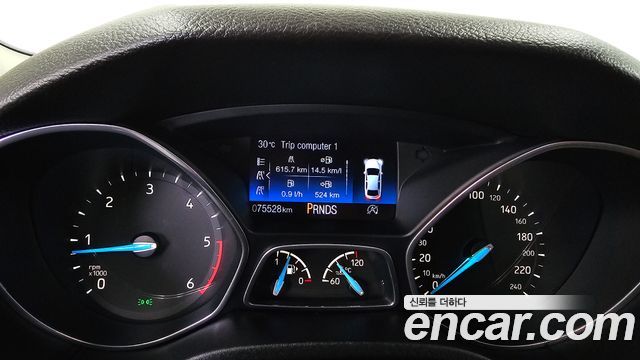 Ford Focus 2016 — photo 8
