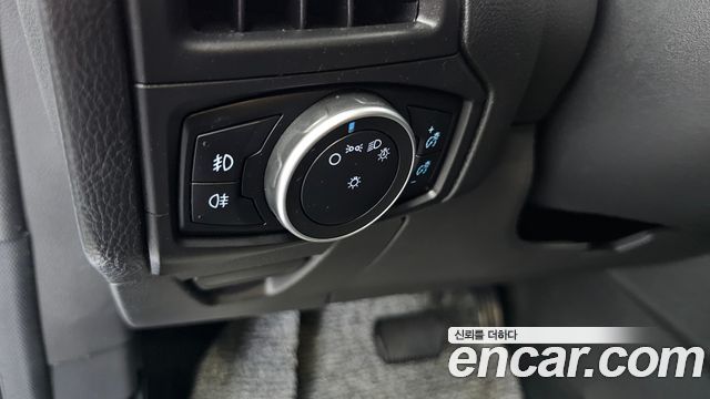 Ford Focus 2016 — photo 14