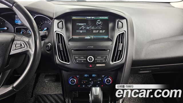 Ford Focus 2016 — photo 15