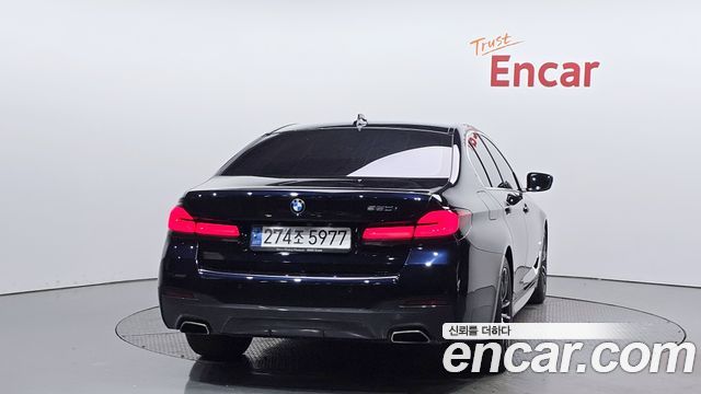 BMW 5-Series 2022 — photo 4