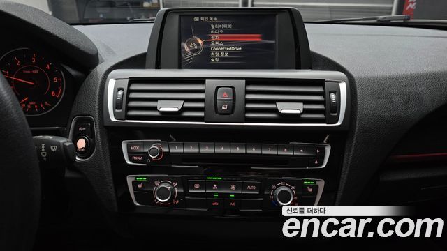 BMW 1-Series 2017 — photo 14