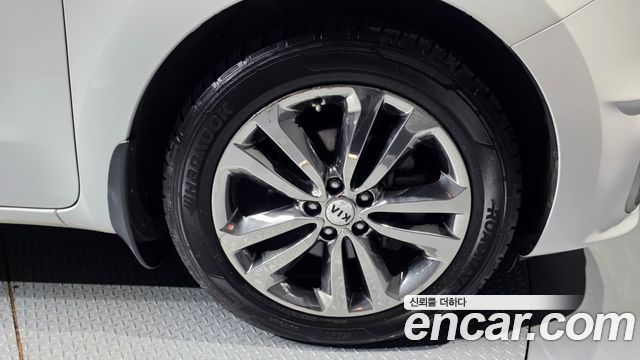 Kia Canival 2016 — photo 5