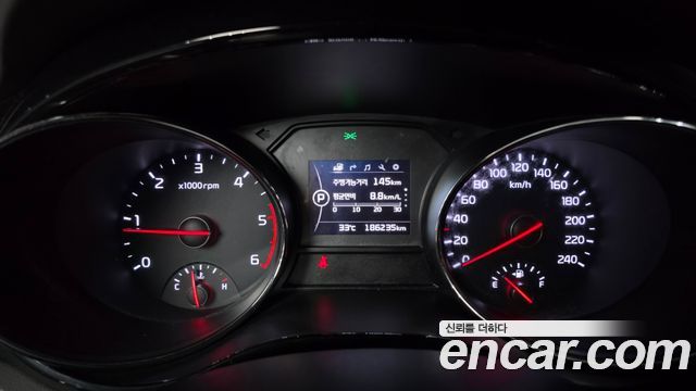 Kia Canival 2016 — photo 8