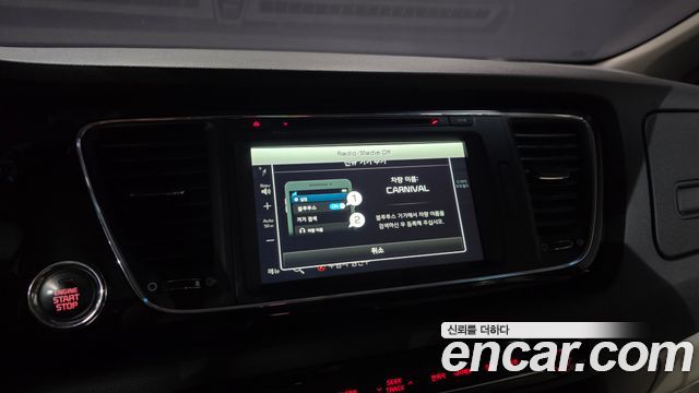 Kia Canival 2016 — photo 16
