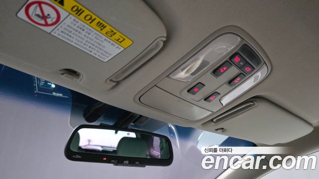 Kia Canival 2016 — photo 18