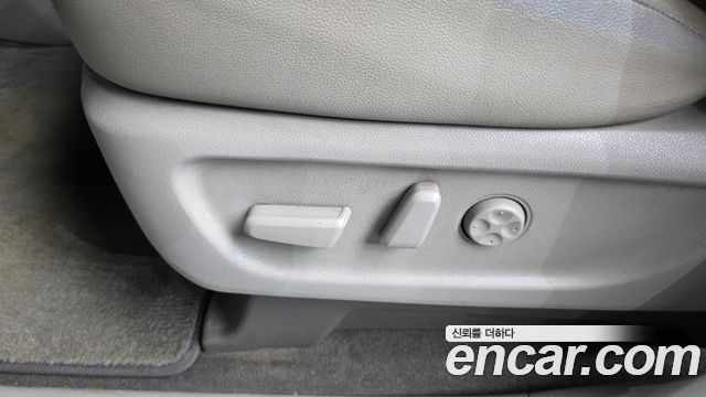 Kia Canival 2016 — photo 19