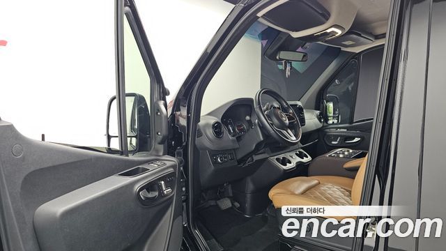 Mercedes-Benz Sprinter 2019 — photo 13