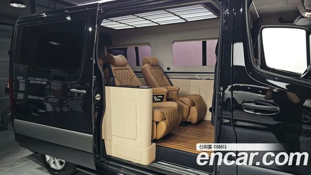 Mercedes-Benz Sprinter 2019 — photo 17