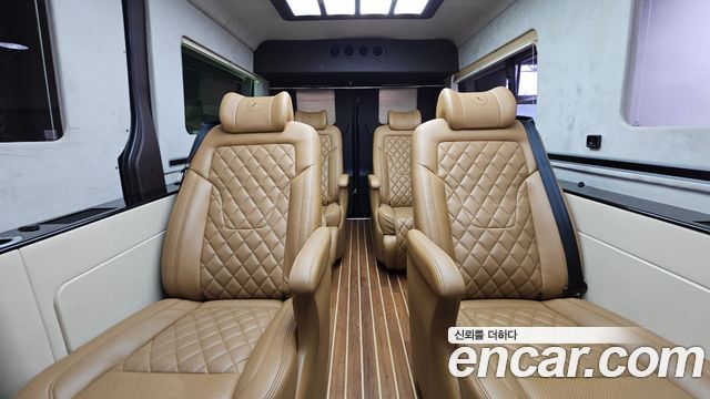 Mercedes-Benz Sprinter 2019 — photo 18