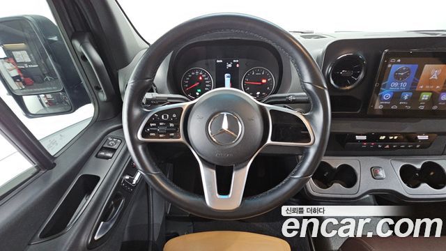 Mercedes-Benz Sprinter 2019 — photo 20