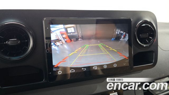 Mercedes-Benz Sprinter 2019 — photo 23