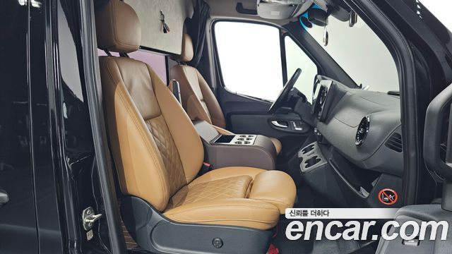 Mercedes-Benz Sprinter 2019 — photo 16