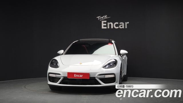 Porsche Panamera 2018 — photo 3