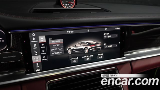 Porsche Panamera 2018 — photo 25