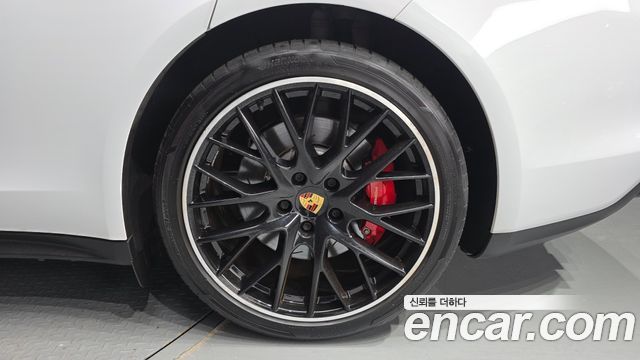 Porsche Panamera 2018 — photo 7