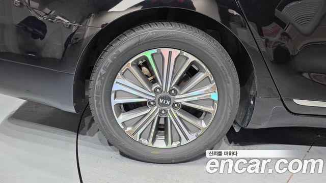 Kia K7 2021 — photo 5