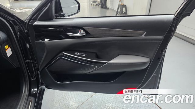 Kia K7 2021 — photo 15