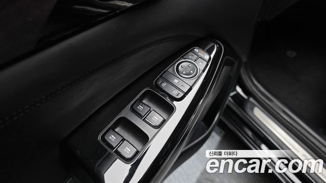 Kia K7 2021 — photo 35