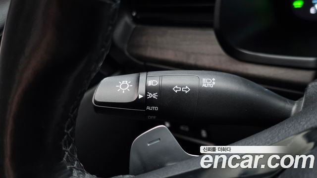 Kia K7 2021 — photo 37